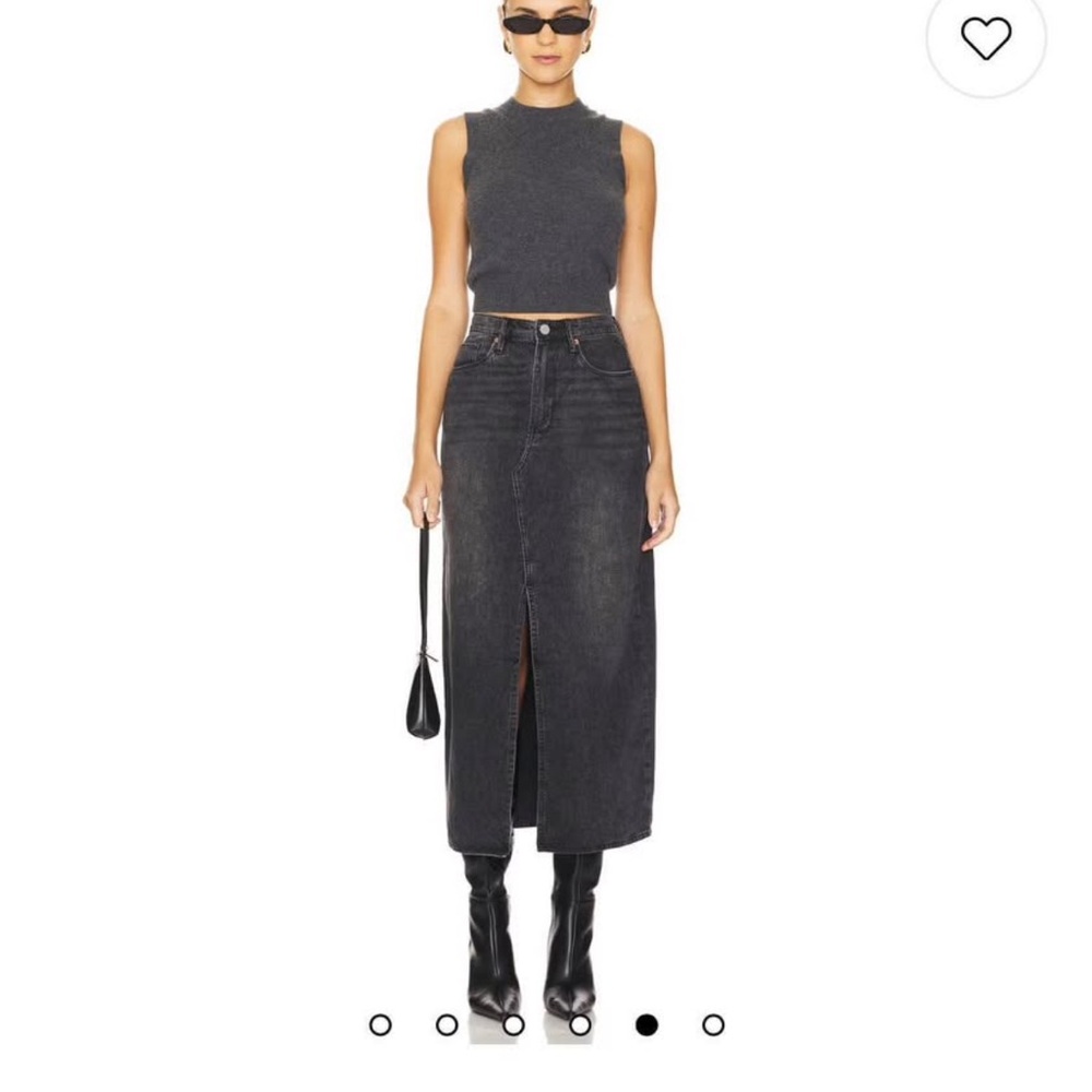 Denim Skirt in All Nighter
BLANKNYC size 25
